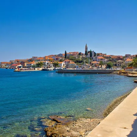 4200-1 For 8 Pers In 別荘 Lukoran